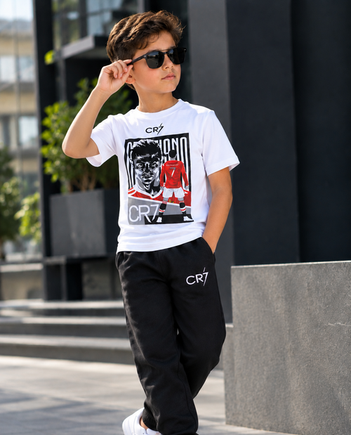 CR7 KIT POUR ENFANT 2027