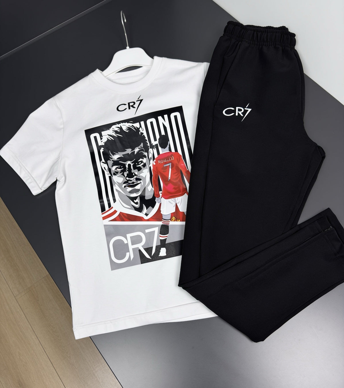 CR7 KIT POUR ENFANT 2027
